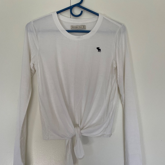 Abercrombie and Fitch White Long-Sleeved Tie-Front Top Size XS - Picture 6 of 11